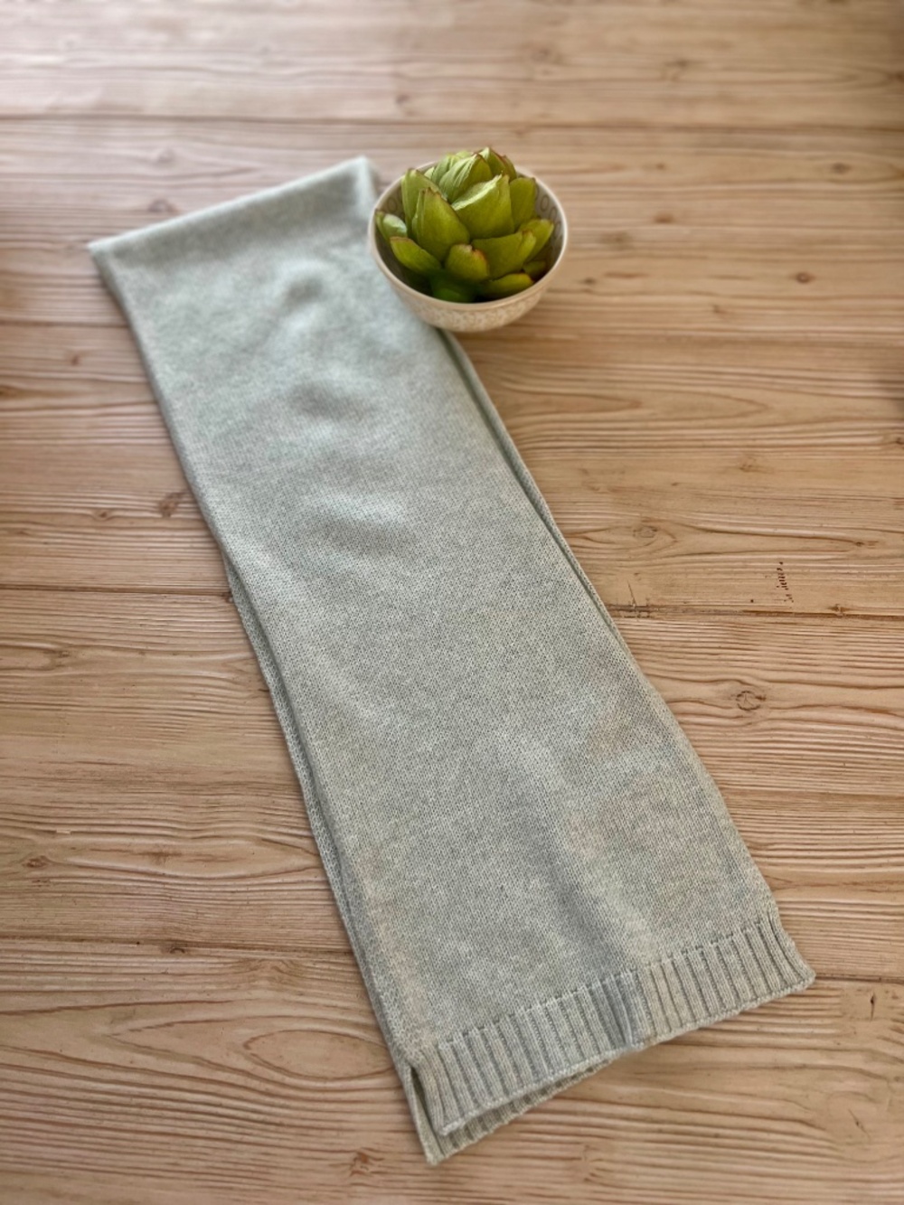 Eric Bompard Cashmere Silk Sage Green Scarf - Picture 4 of 8